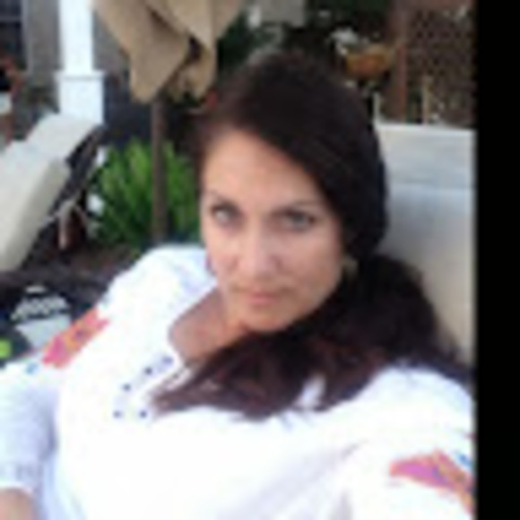 Meet your Posher, Erin - Picture 1 of 1